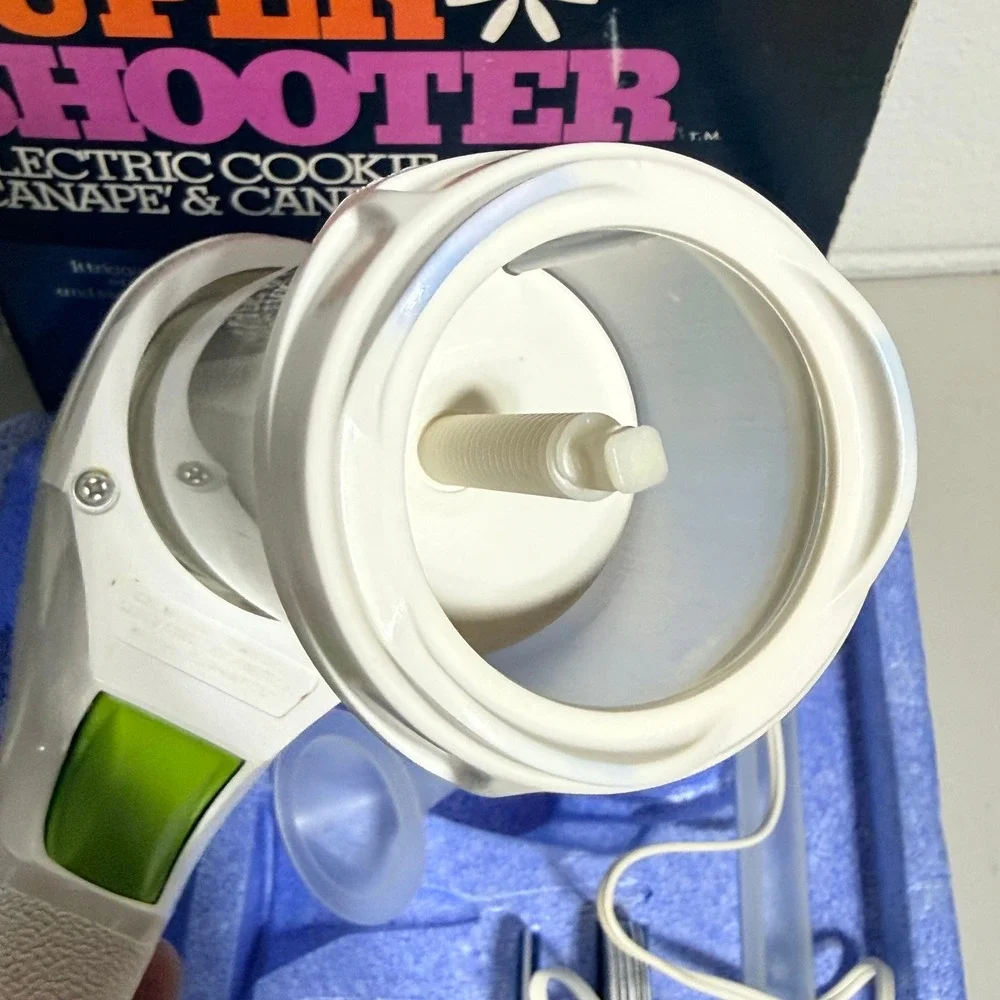 Vintage Wear-Ever Super Shooter‎ Electric Cookie Press Canape Candy Maker 70001